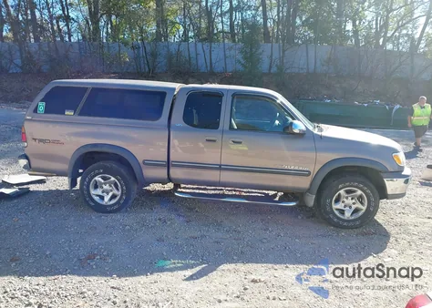 2002 Toyota Tundra Sr5 V8 из США, поврежденный, VIN 5TBBT44152S311085